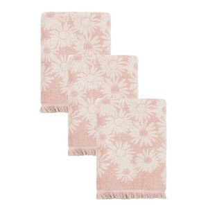 3 Wild Sage Maisie Daisy PINK & IVORY Floral Pattern 30x54 BATH Towels w/Fringe